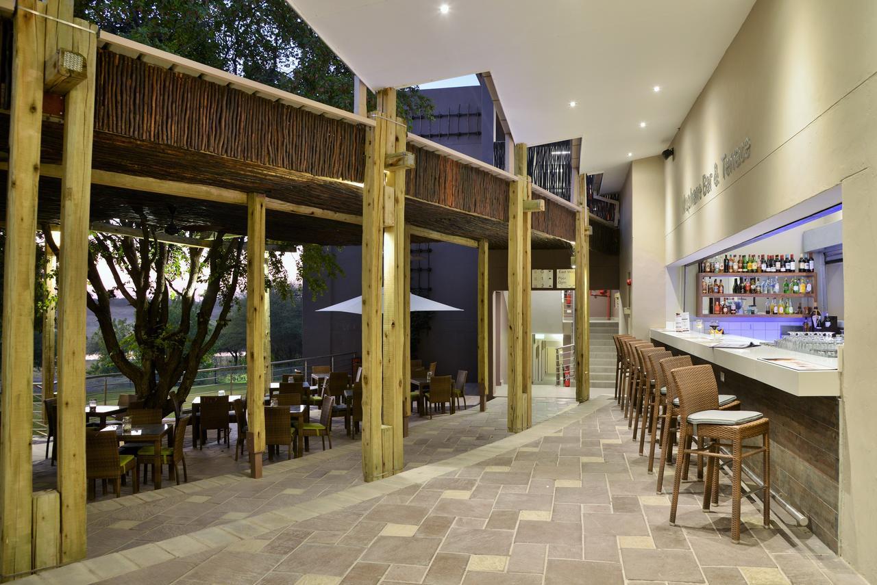 Cresta Maun Hotel Extérieur photo